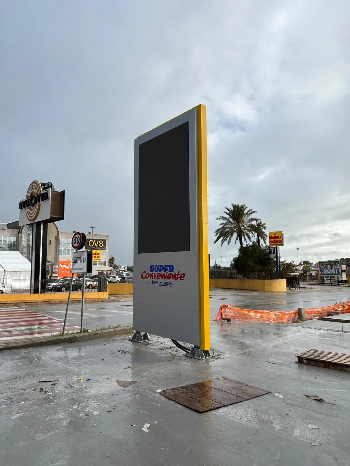 Case Study Sottile: Totem GDO a Castelvetrano, Sicilia 2